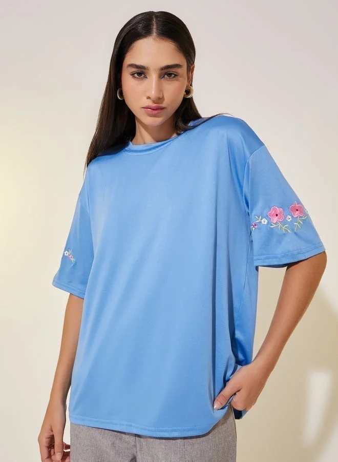 Take Two Take Two Round Neck Short Sleeve Embroidered T-Shirt