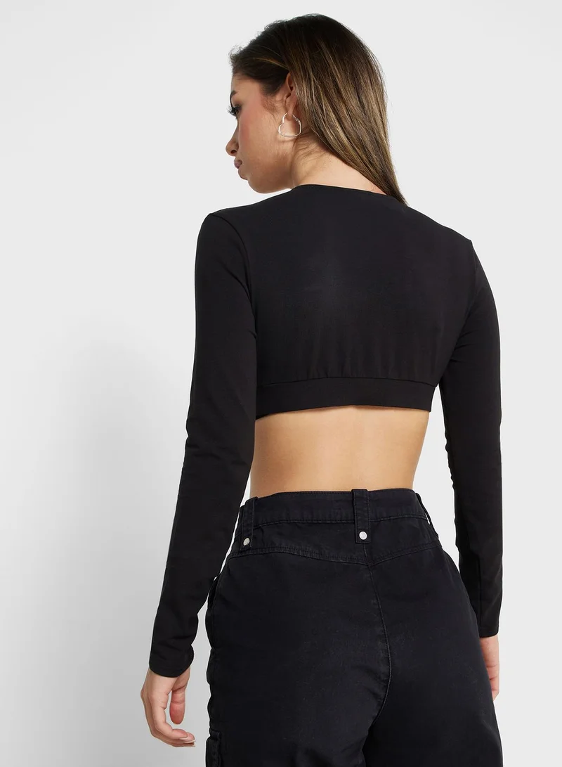 TOMMY JEANS Plunge Neck Crop Top