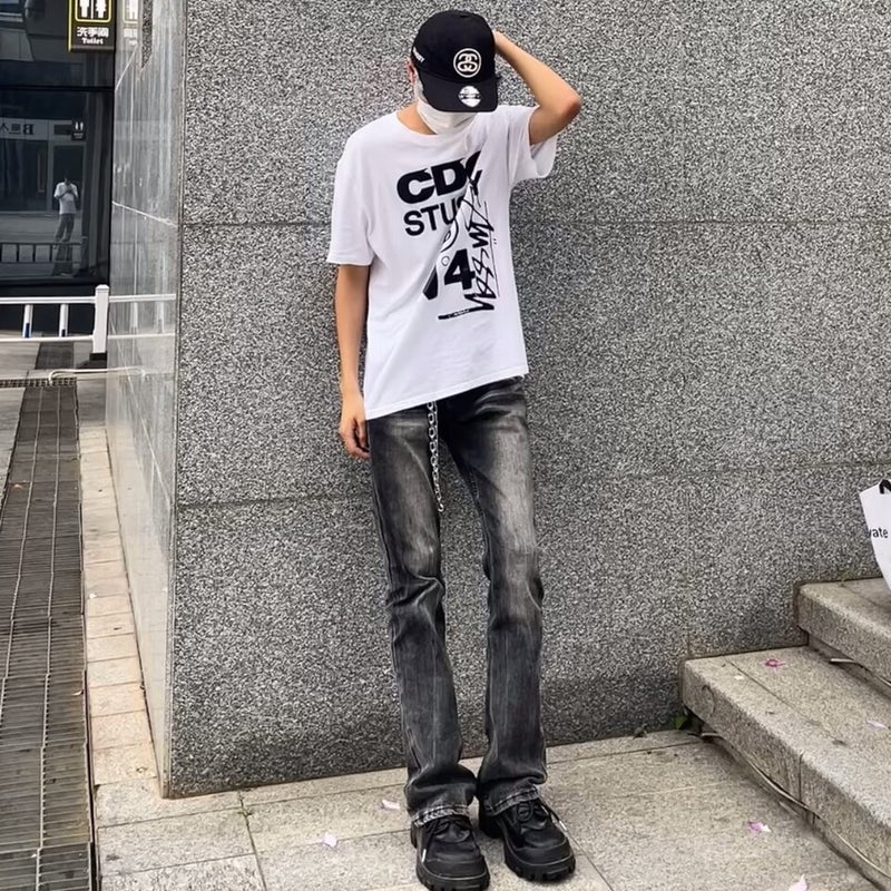 Unisex Classic Denim Jeans Loose Fit Daily Outdoor Wear - Image 3