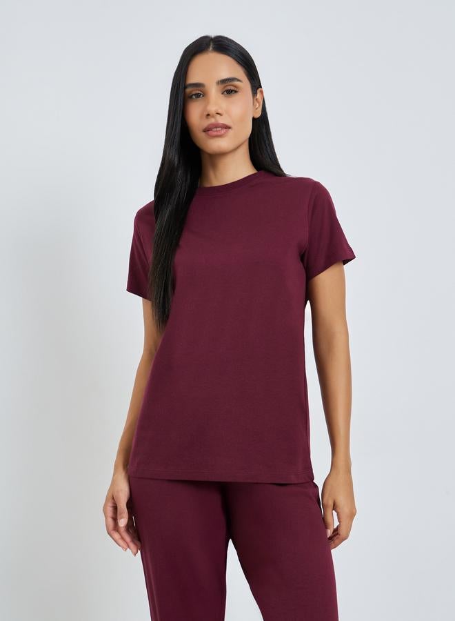 Styli Burgundy Short Sleeve T-Shirt with Shorts and Pyjama Set - Image 4
