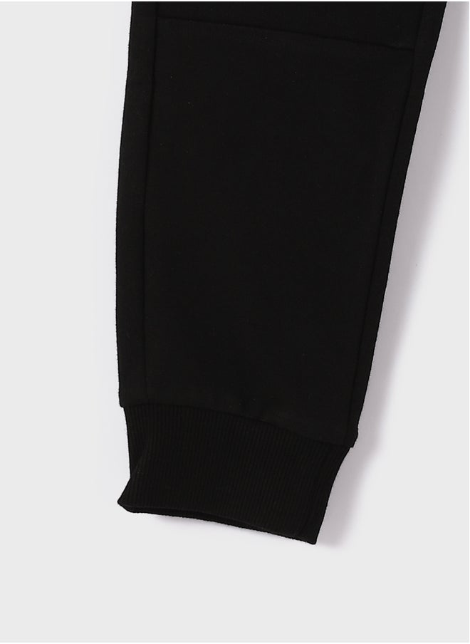 LC WAIKIKI Comfortable Fit Boys' Jogger Sweatpants with Elastic Waist  - Image 4
