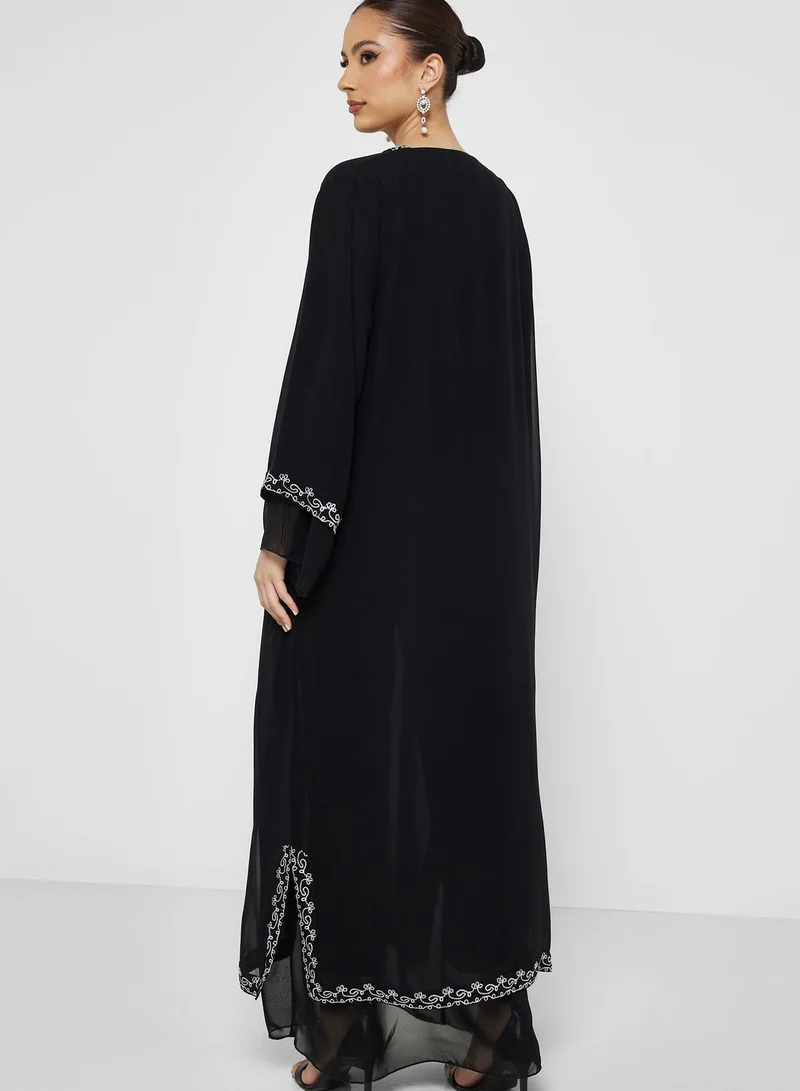 hayas closet V-Neck Embroidered Abaya