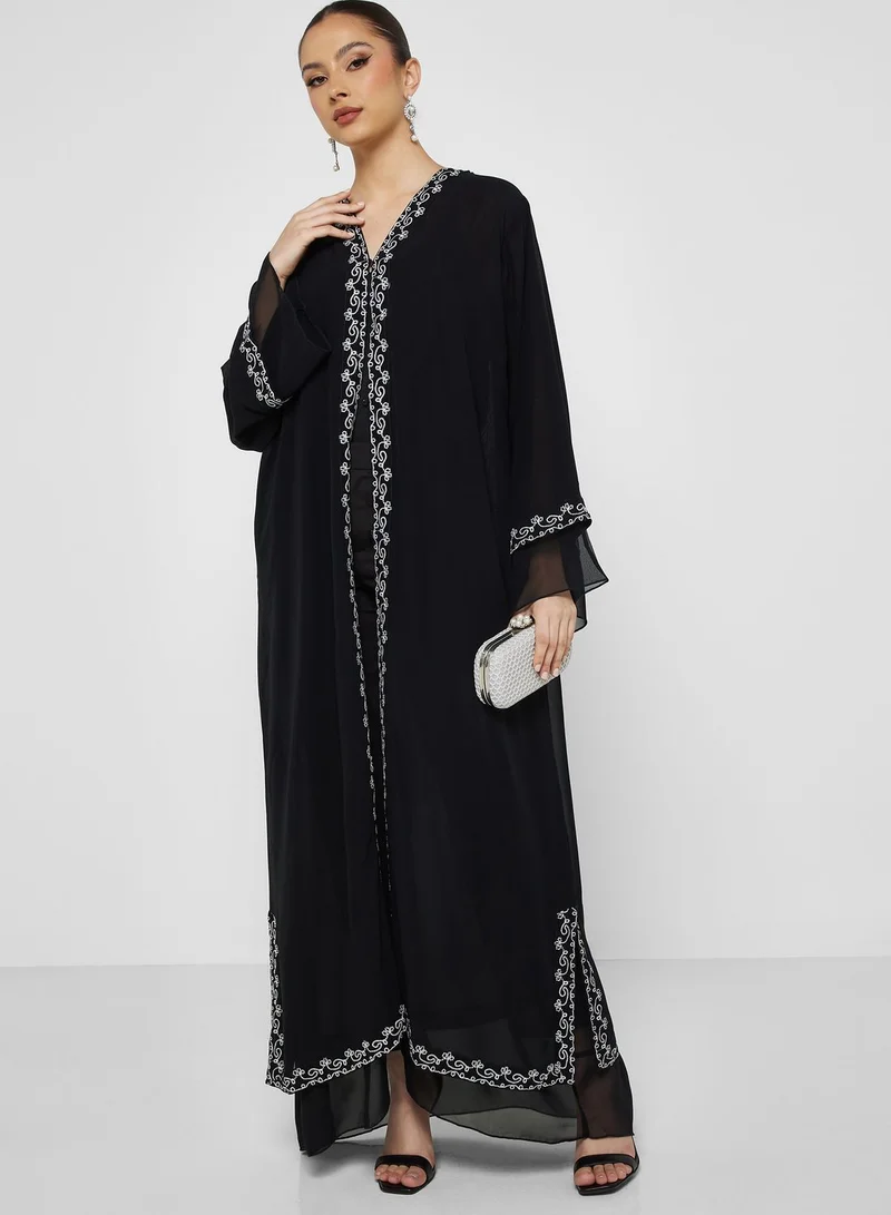 hayas closet V-Neck Embroidered Abaya
