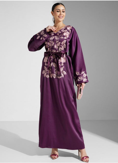 Embroidered Belted Jalabiya