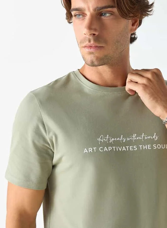 Iconic Iconic Typographic Print Crew Neck T-shirt with Short Sleeves