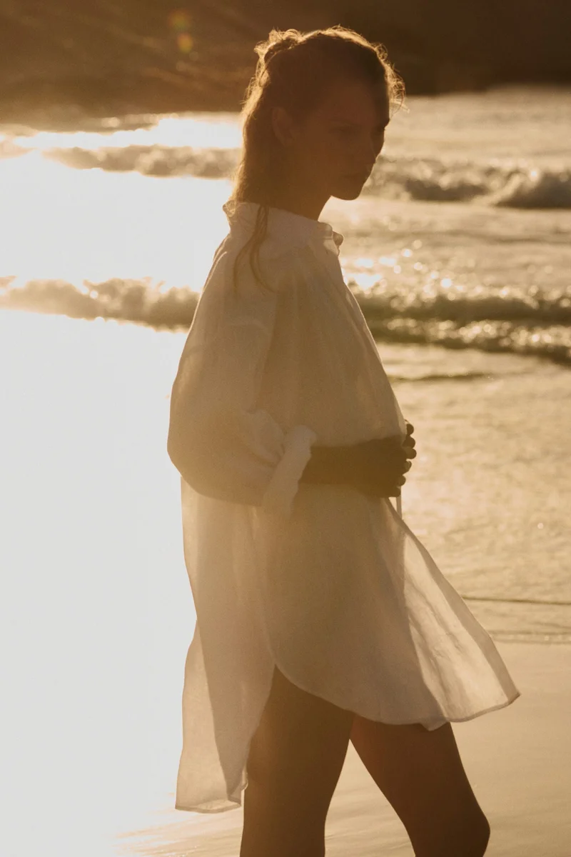 اتش اند ام قميص شاطئ من الكتان