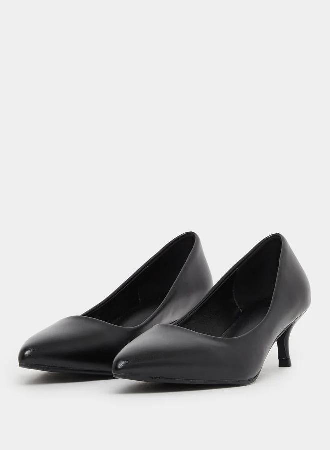 ستايلي حذاء كورت بكعب قطة ومقدمة مدببة