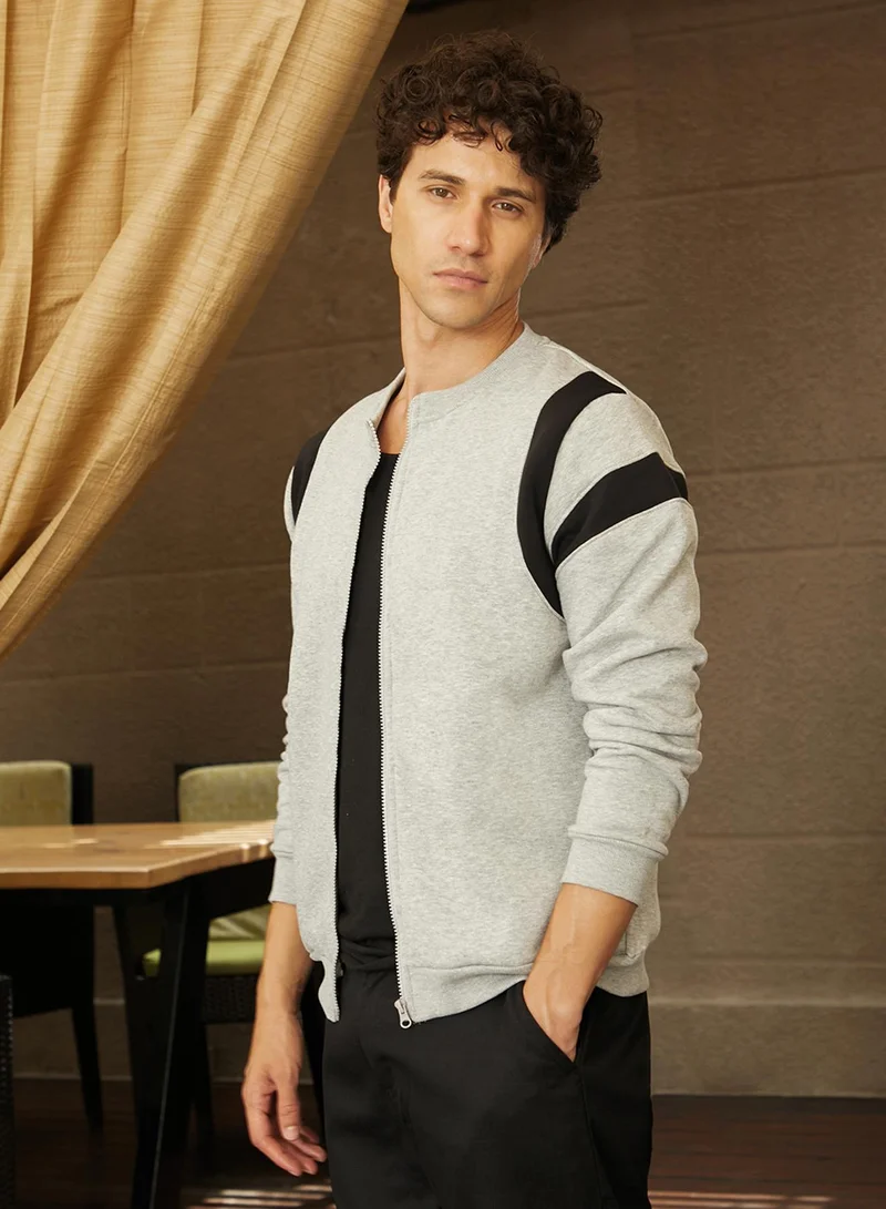 Campus Sutra Men's Light Grey Zip-Front Jacket With Contrast Detail