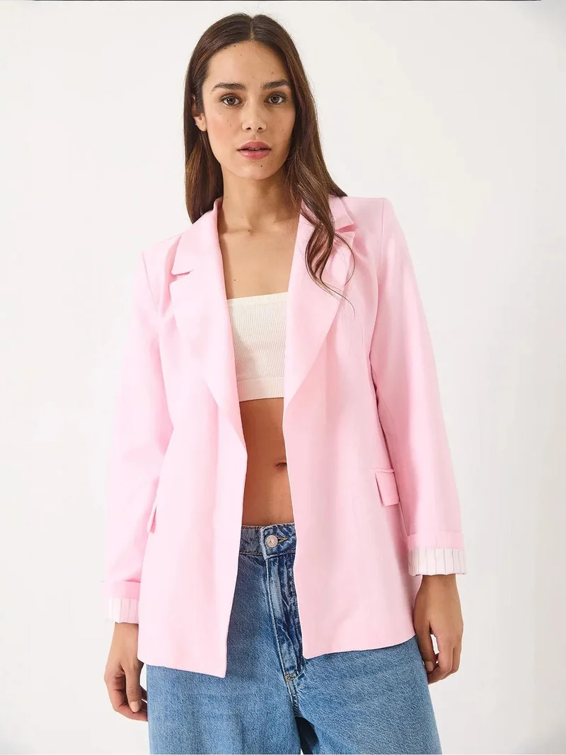 بيانكو لوتشي LUCCI Long Shawl Collar Blazer with Faux Leather Details
