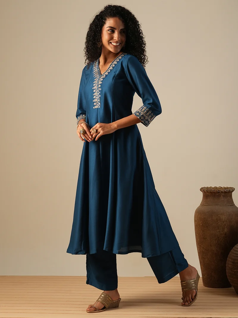 globus Globus Women Zari Embroidered V-Neck Panelled Anarkali Kurta With Wide Leg Pants Festive Set