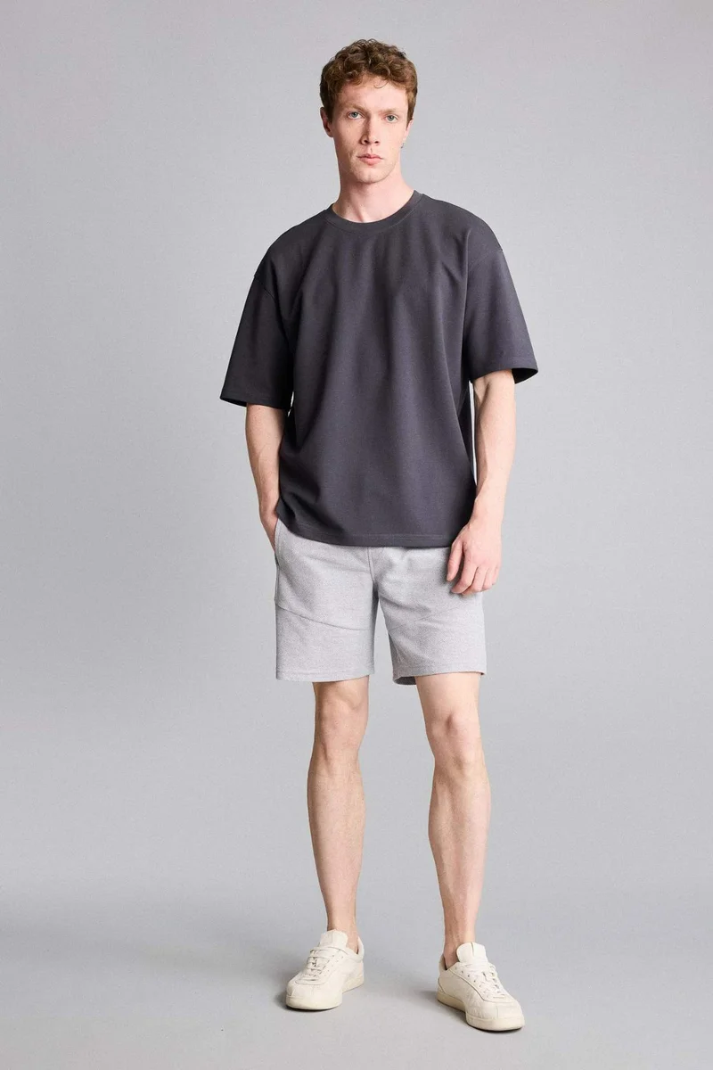 ديفاكتو Slim Fit Super Skinny Shorts