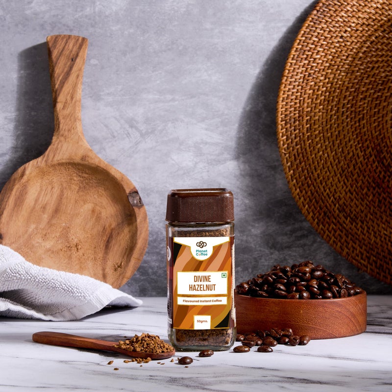 Planet Coffee قهوة كوكب ديفين بنكهة البندق الفورية | 100% أرابيكا نقية | 50 جرام في جرة زجاجية | مجففة بالتجميد | بدون سكر مضاف | تحميص متوسط | تصنع 25 كوب - Image 5