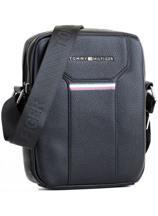 Tommy Hilfiger Plus Crossbody bag from Tommy Hilfiger for men, black  - Image 3