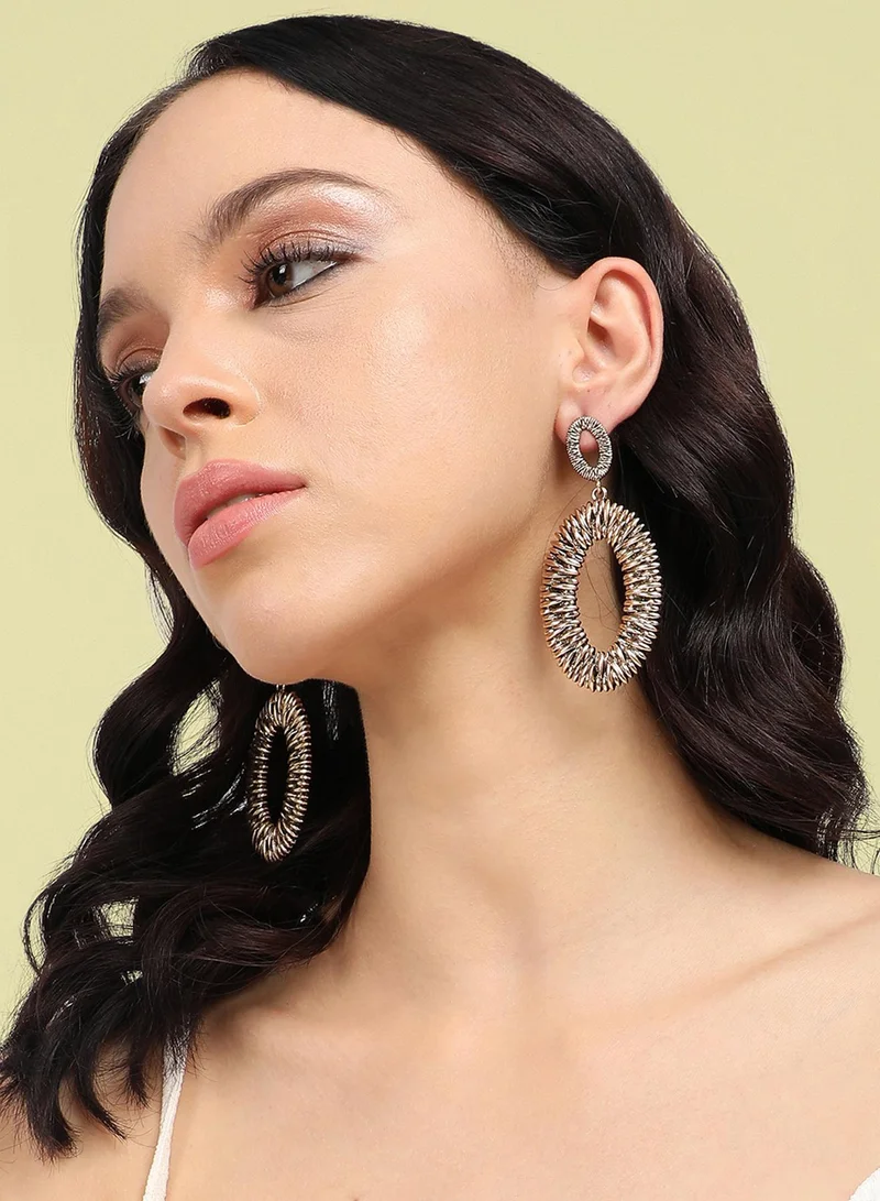 SOHI Oval Metallic Ribbed Artificial Drop Earring Jewellery