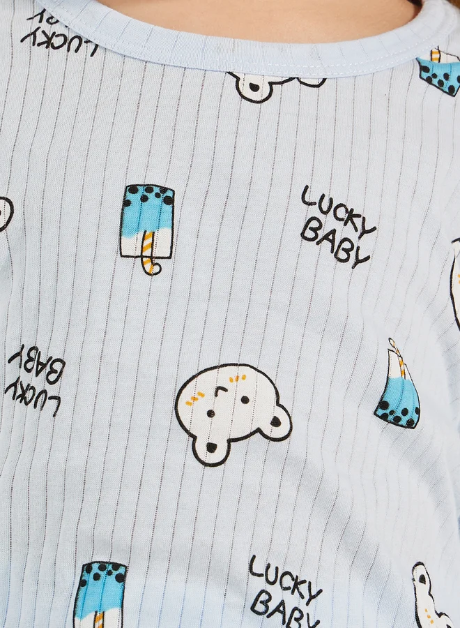 ستايلي طقم بيجاما وتيشيرت بطبعة جرافيك من Styli Bear