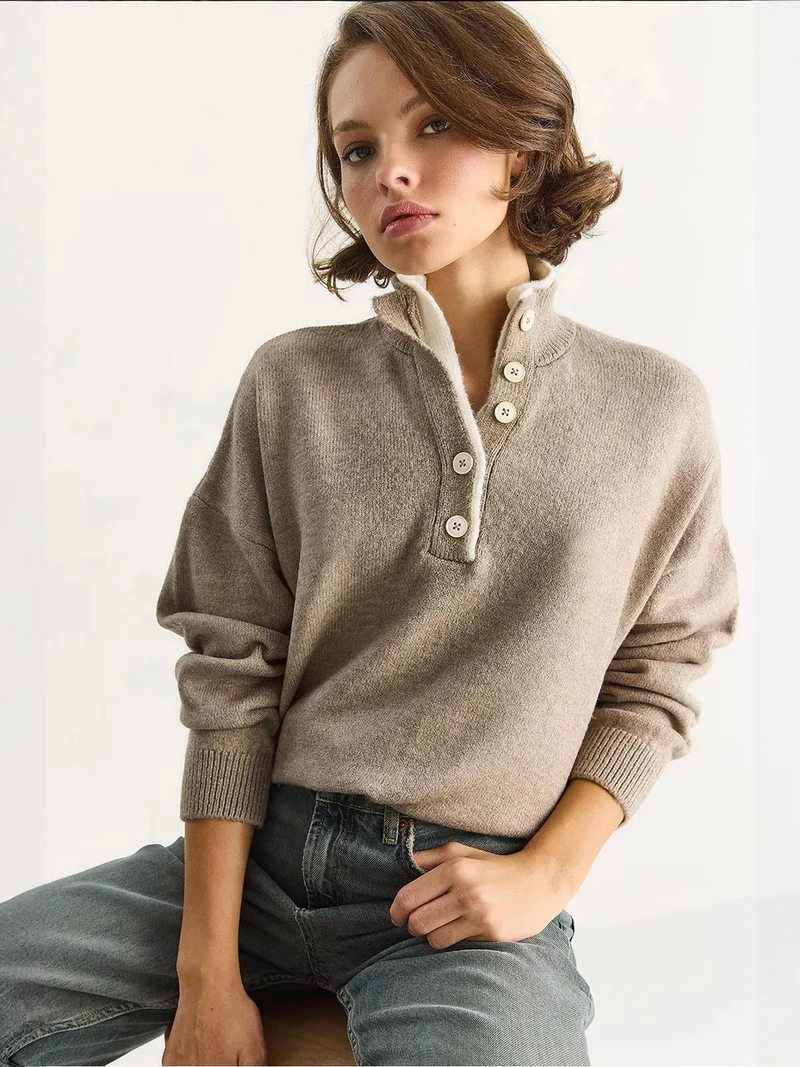Bianco Lucci LUCCI Buttoned Sweater