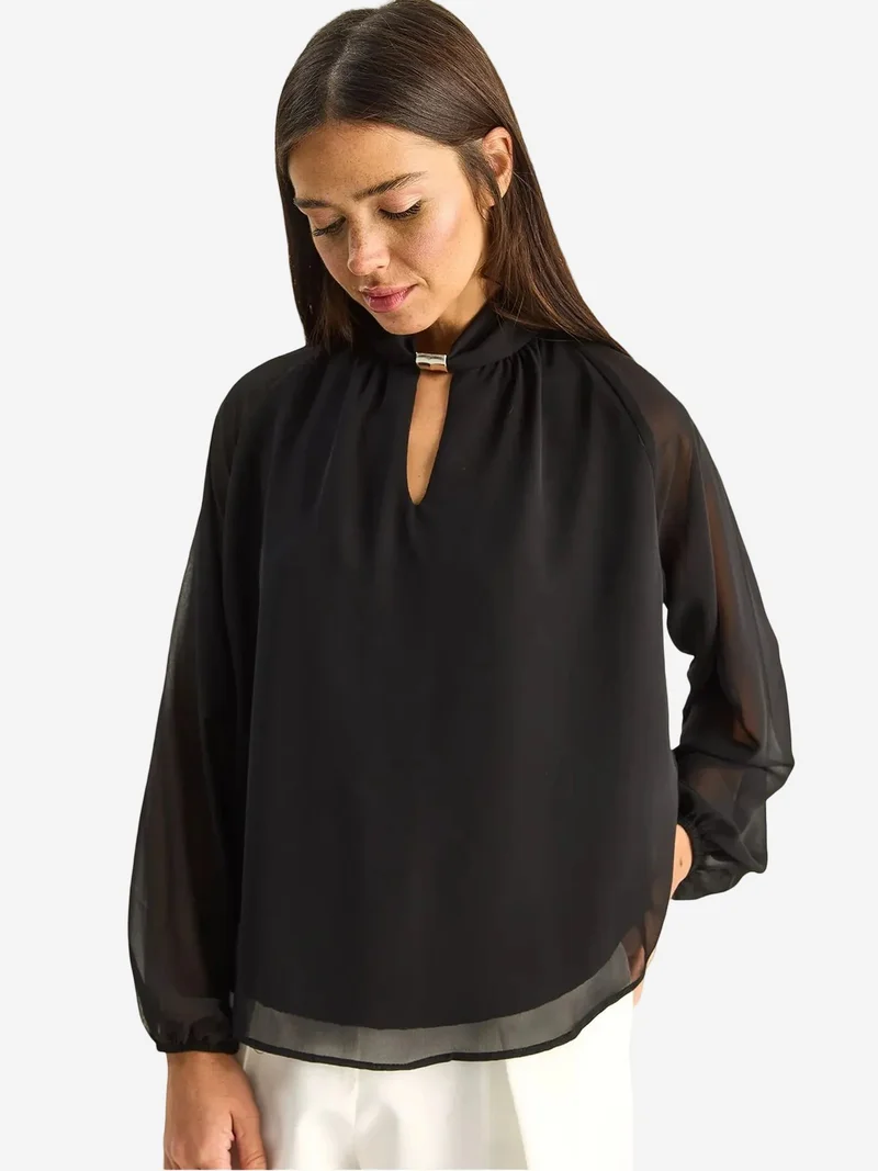 بيانكو لوتشي LUCCI Mandarin Collar Chiffon Blouse with Stone Accessory
