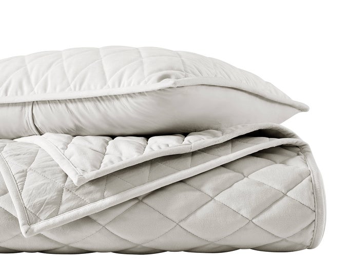 KING QUILT SET LUXURIOUS VELVET BEDDING SET WITH MATCHING SHAMS MODERN ROOM ESSENTIALS DIAMOND VELVET NATURAL IVORY KING