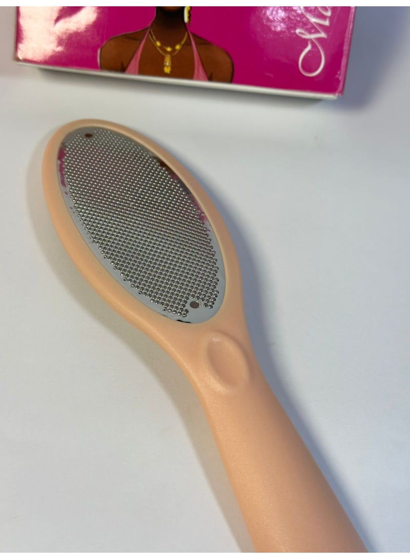 مقشرة قدم فعّالة للتخلص من الجلد الميت بحجم كبير، لترطيب القدمين والباديكير - قطعة واحدة - متعدد الالوان - Image 3