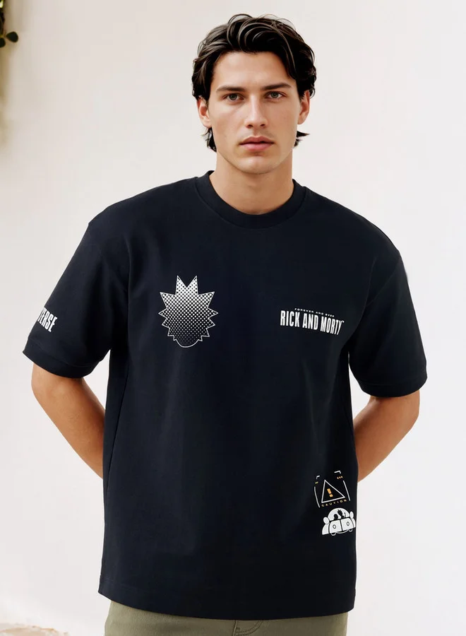 Graphic Print Crew Neck T-shirt