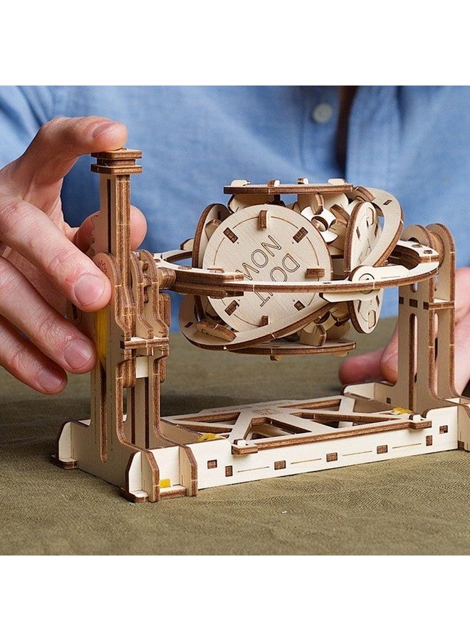 أوجيرز مجموعة نماذج مولد عشوائي من UGEARS STEM - ألغاز خشبية ثلاثية الأبعاد إبداعية للبالغين والمراهقين والأطفال - مجموعة علوم ميكانيكية ذاتية التجميع - ألغاز تعليمية وهندسية ثلاثية الأبعاد مع تطبيق - Image 2