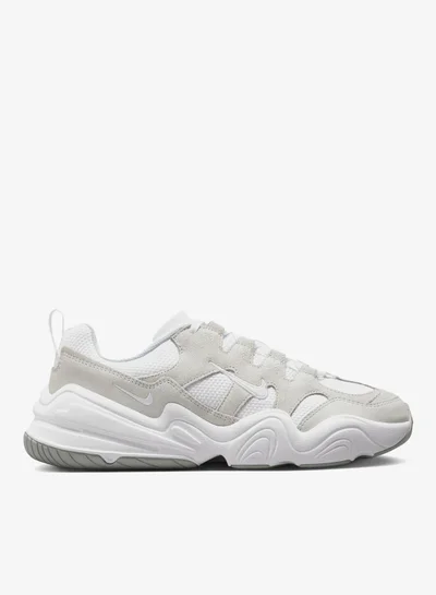 نايكي حذاء تك هيرا