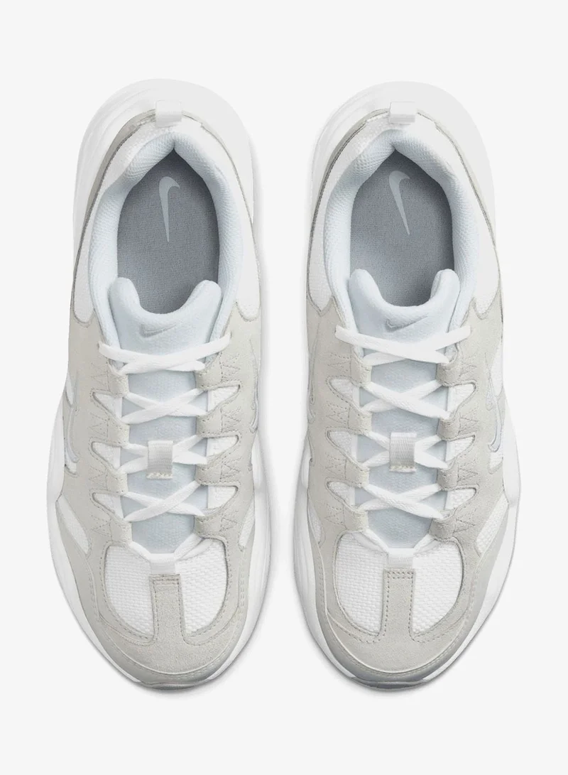 نايكي حذاء تك هيرا