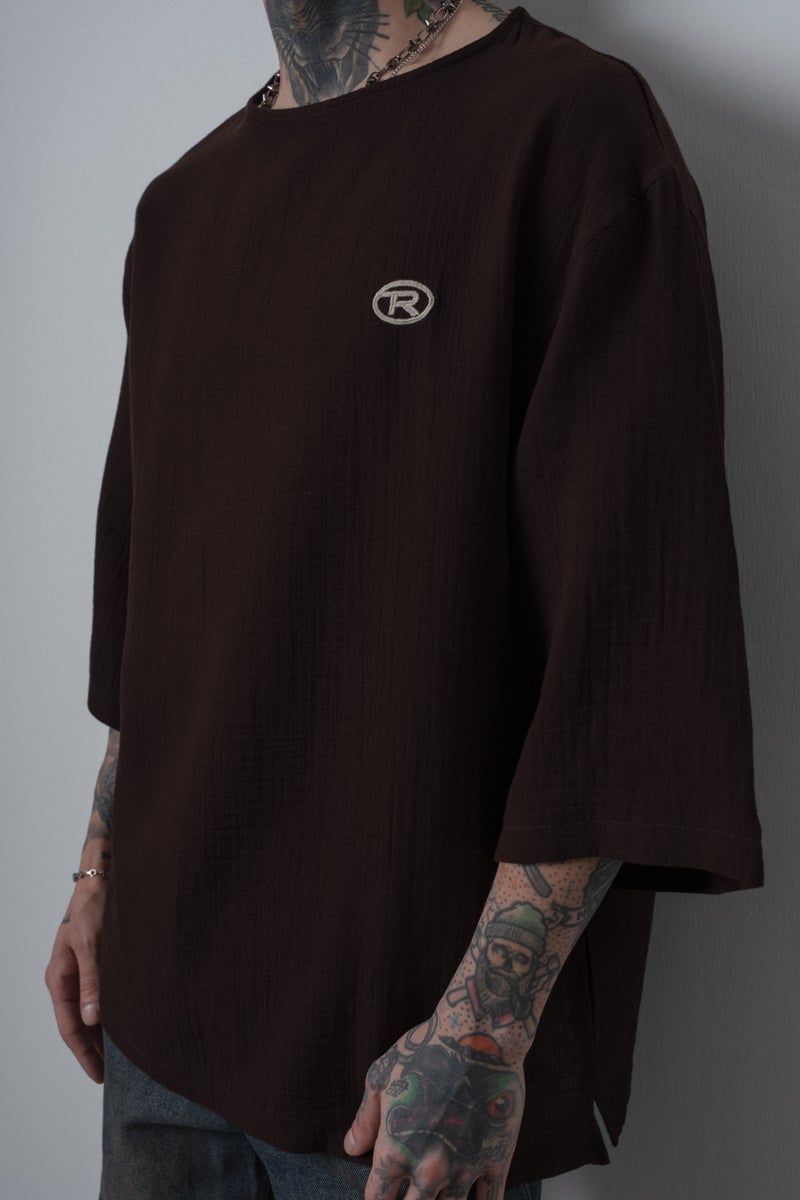 RESPIRE Men's R Embroidered Poor Sleeve Muslin Oversize T-Shirt Dark Brown - Image 4