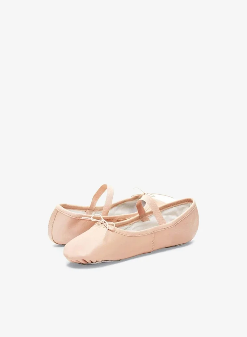 ون سبورتس Leather Ballet Shoes