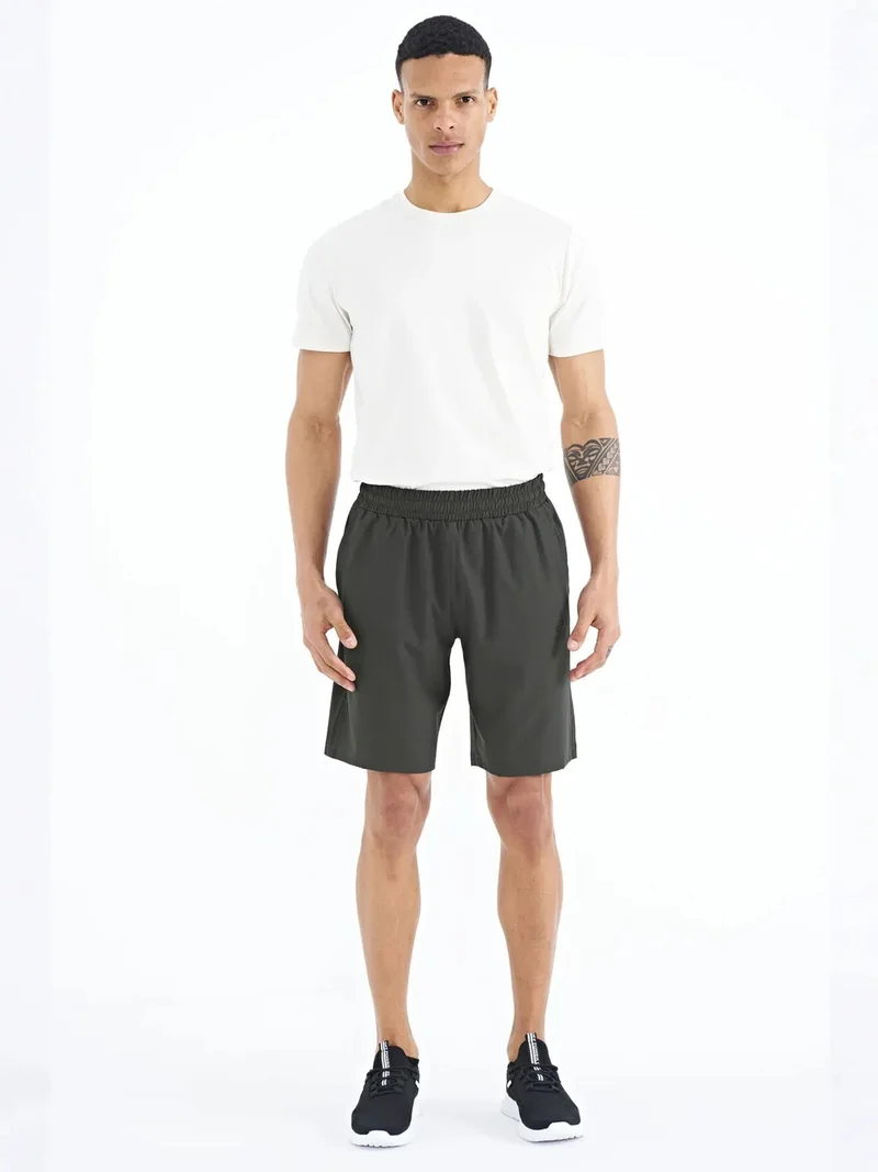 تومي لايف TOMMY Men's Regular-fit Wide-leg Shorts