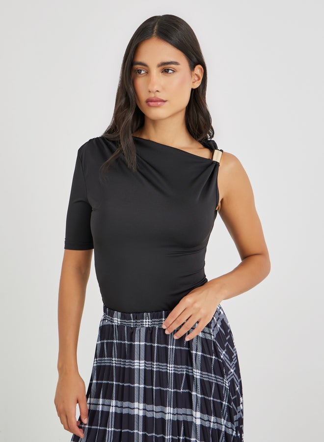 Styli Solid One Sleeve Ruched Detail Top - Image 3