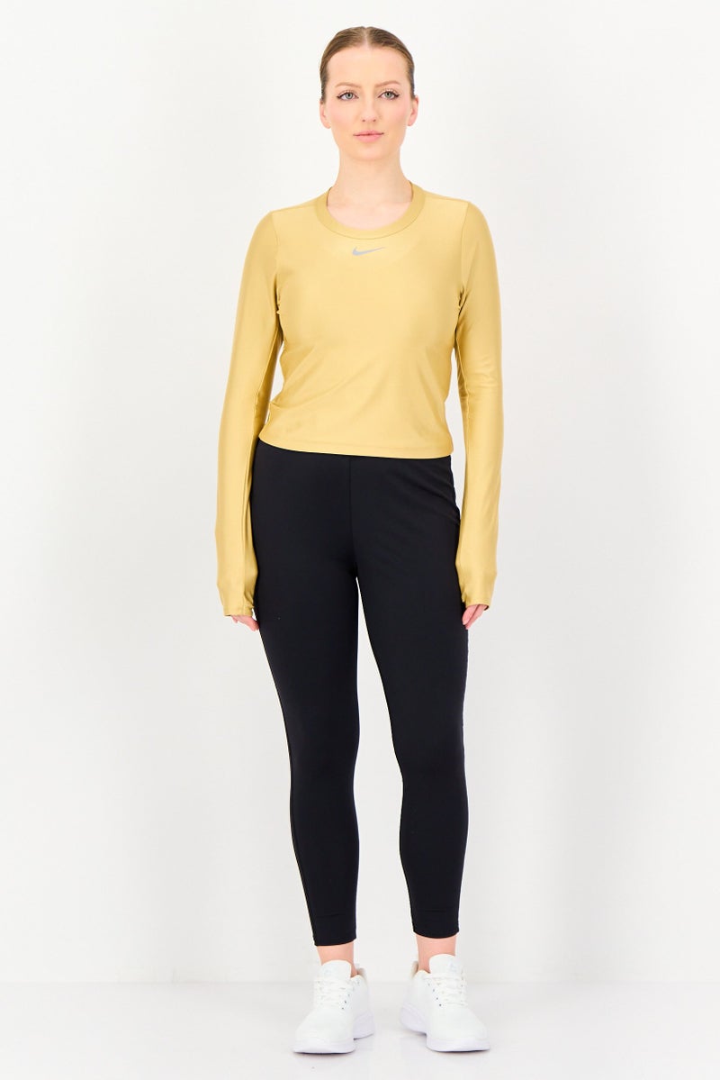 Nike بلوزة تدريب طويلة الأكمام للنساء بتقنية دري-فيت، خردل - Image 3