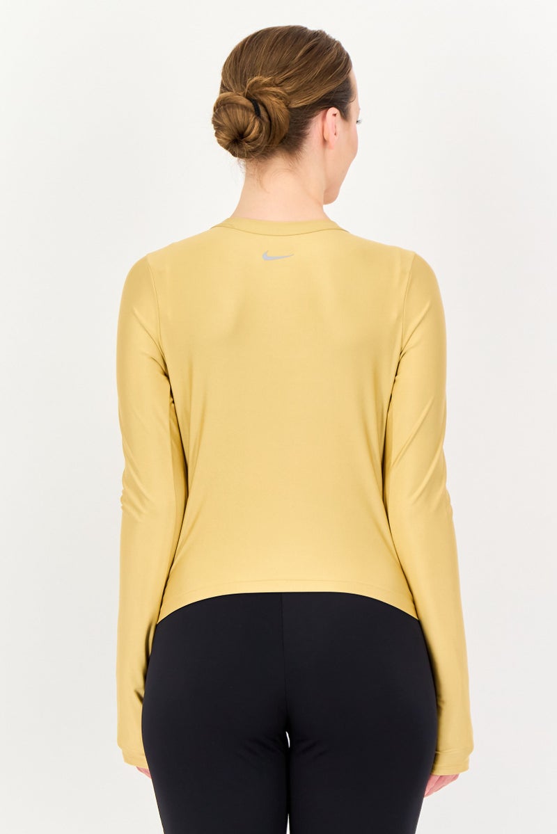 Nike بلوزة تدريب طويلة الأكمام للنساء بتقنية دري-فيت، خردل - Image 4
