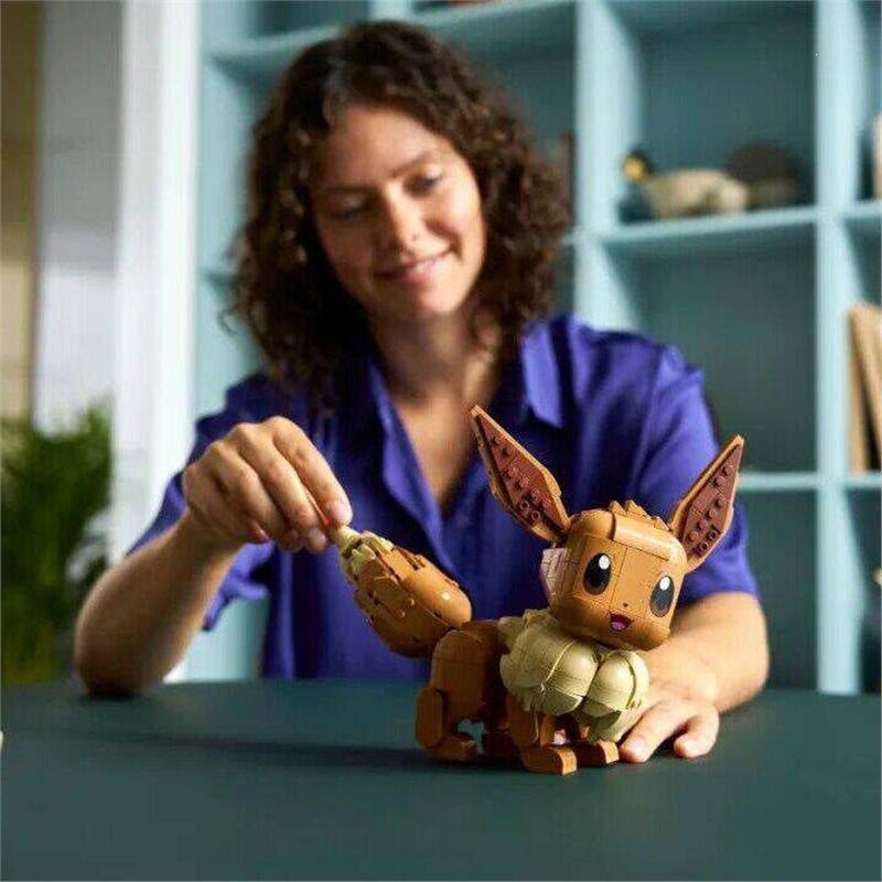 Pokemon Eevee Building Blocks Set 72151 - Image 2
