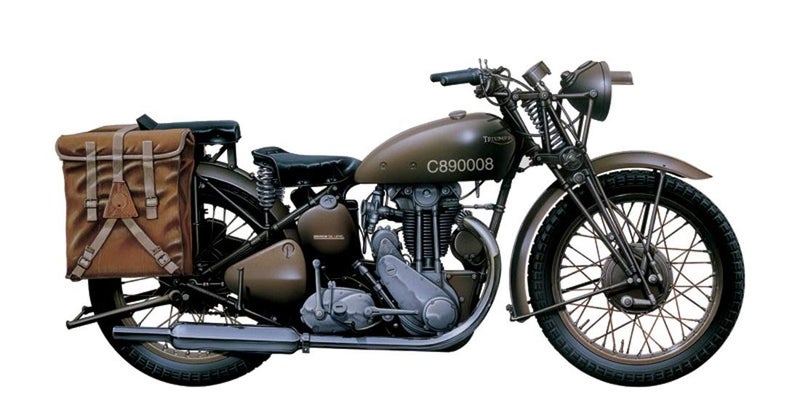 ITALERI إيتاليري 7402 – 1: 9 دراجة نارية تريومف - Image 5