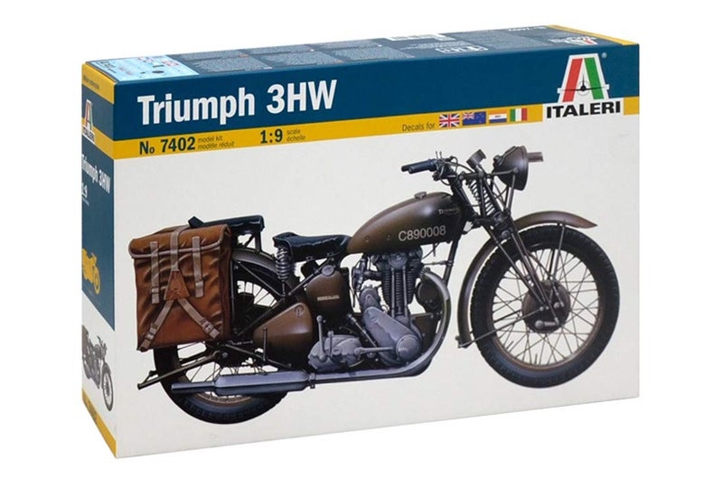 ITALERI إيتاليري 7402 – 1: 9 دراجة نارية تريومف - Image 1