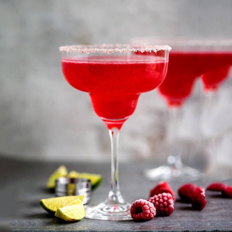 ROSEFINCH ROSEFINCH Margarita Glasses Set of 2 Margarita Cocktail Glasses Clear Daiquiri Glasses for Parties Classic Cocktail Drinking Glasses for Frozen Drinks Clear  - Image 4