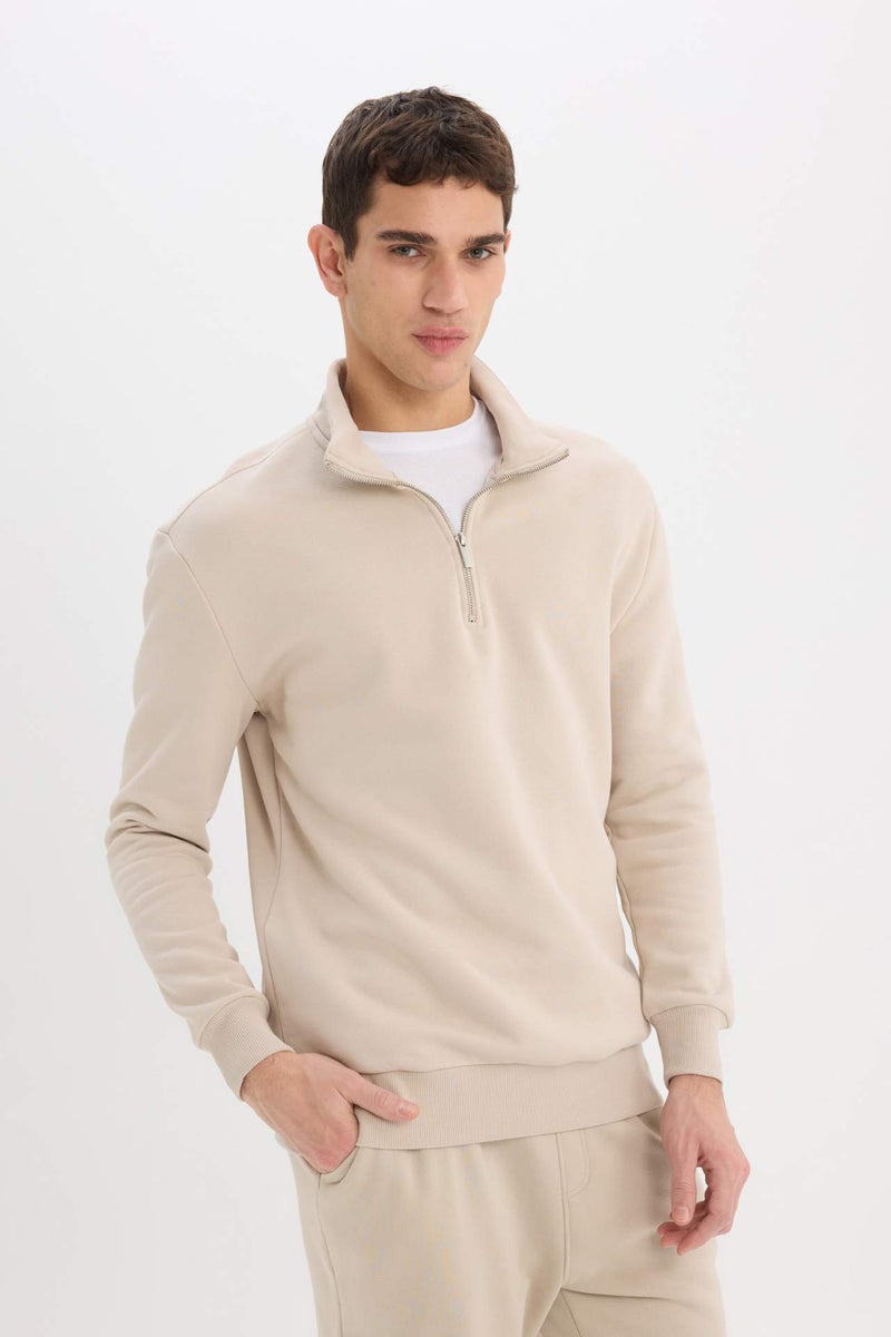 DeFacto Comfort Regular Fit Relaxed Fit Zippered Basic Sweatshirt - Image 3