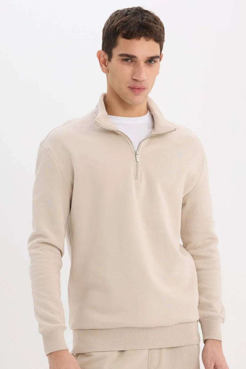 ديفاكتو Comfort Regular Fit Relaxed Fit Zippered Basic Sweatshirt