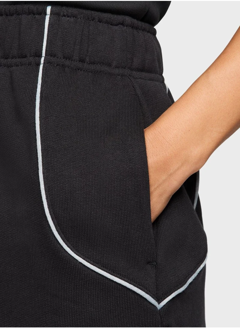 Nike 2" Nsw Street High Rise Fleece Shorts