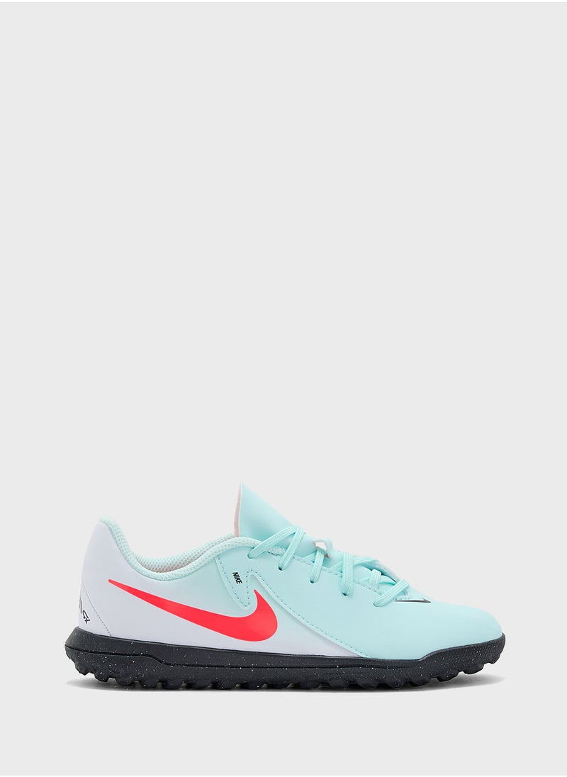 Nike Youth Phantom Gx Ii Club Tf  - Image 1