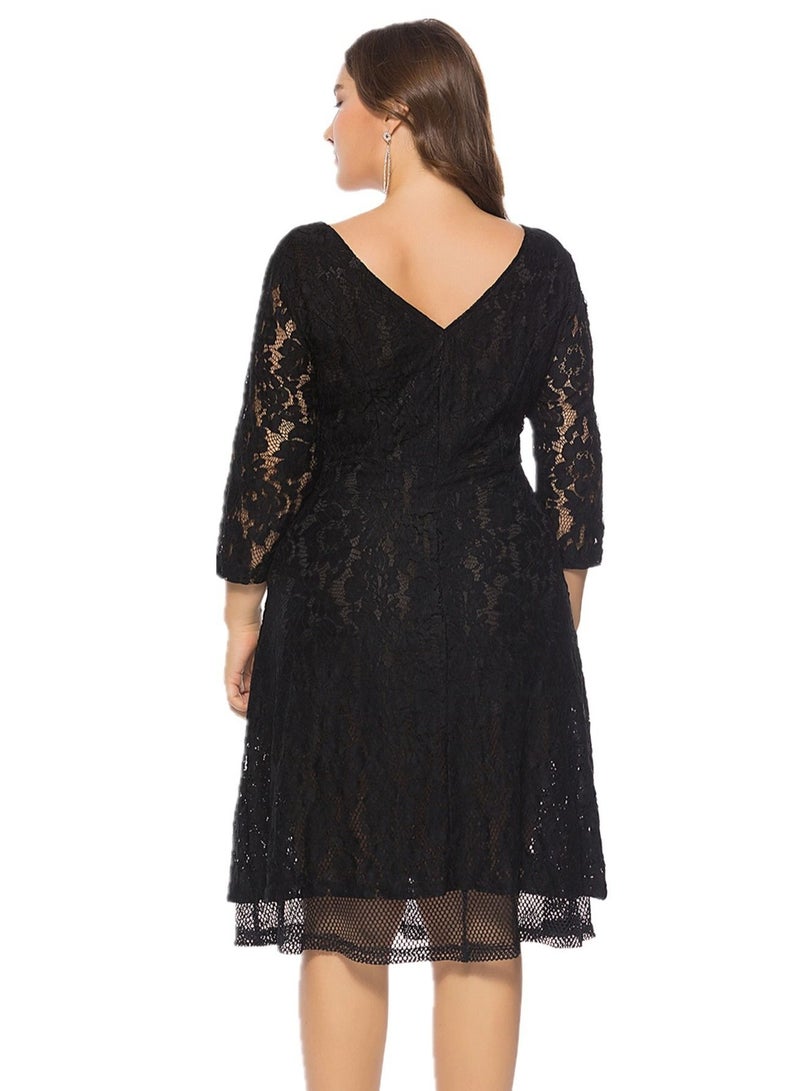 Loquat Plus-size Women's Round Neck Lace Dress Black  - Image 3