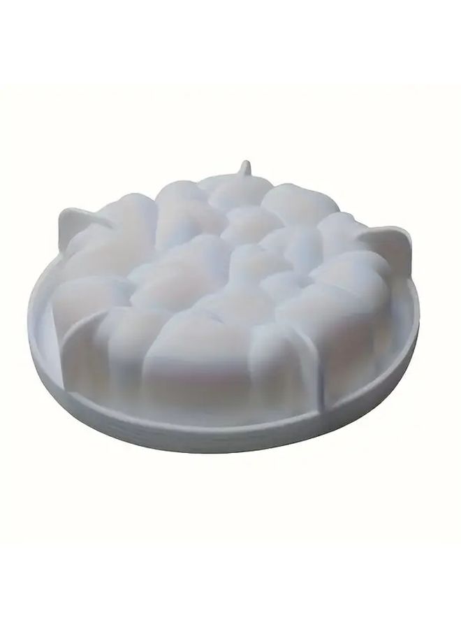 White Heart Shaped Silicone Baking Pan Non Stick Heat Resistant To 428F Intricate Pattern Design - Image 2