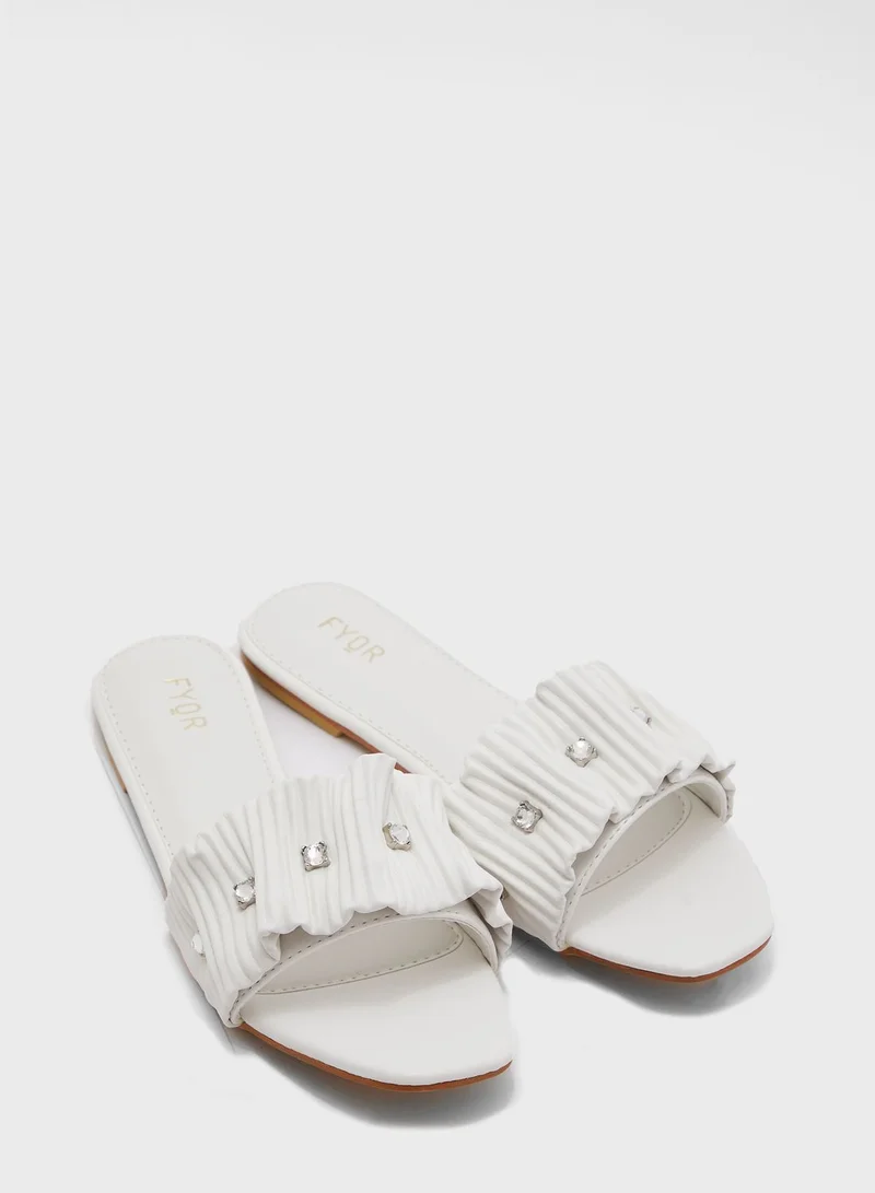 FYOR Casual Flat Sandals