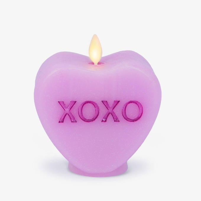 CANDY HEART XOXO PASTEL ORCHID CANDLE FLAMELESS REALFLAME ROMANTIC BATTERY OPERATED LED DECOR VALENTINES DAY COLLECTION 35 X 45