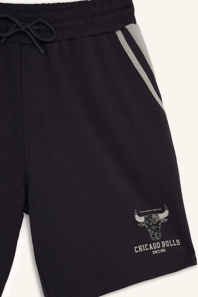 Defacto  Standard Fit Anthracite NBA Chicago Bulls Shorts for Men | Best Price UAE