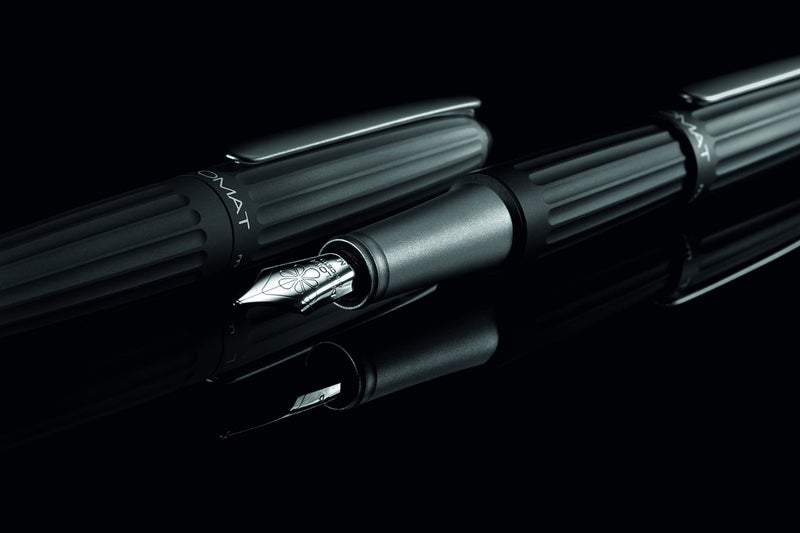Diplomat - Aero - Fountain Pen in Stainless Steel - Medium - Black - Resistant and Elegant - High End - 5 Years Warranty - Image 5