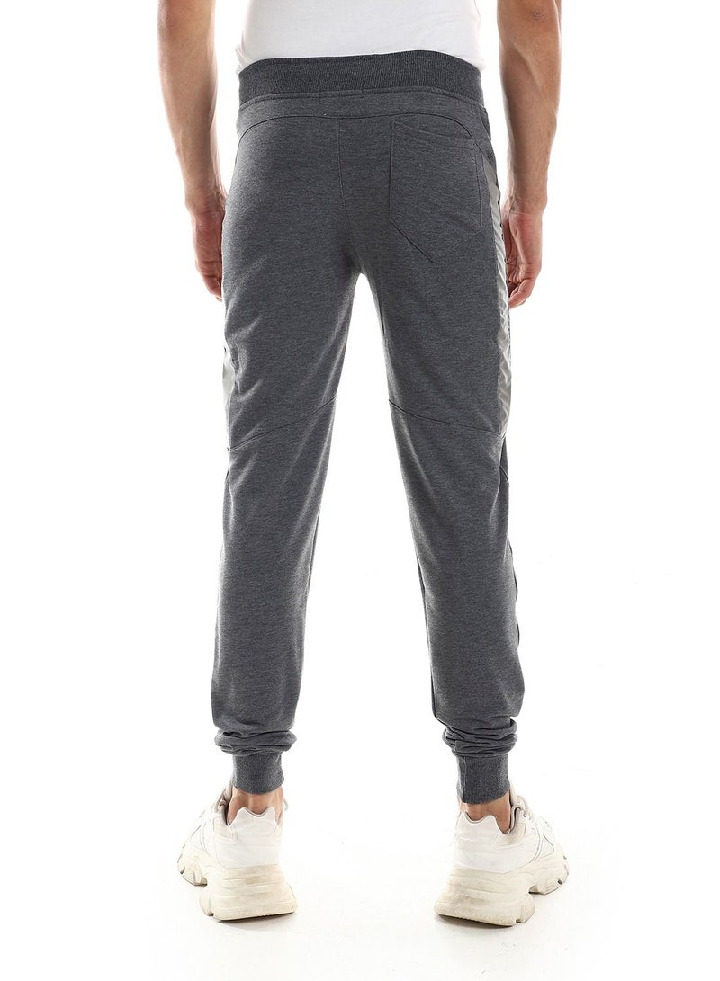 Caesar Detailed Casual Sweatpants With Zipper Pockets And Silver Tape - Image 4