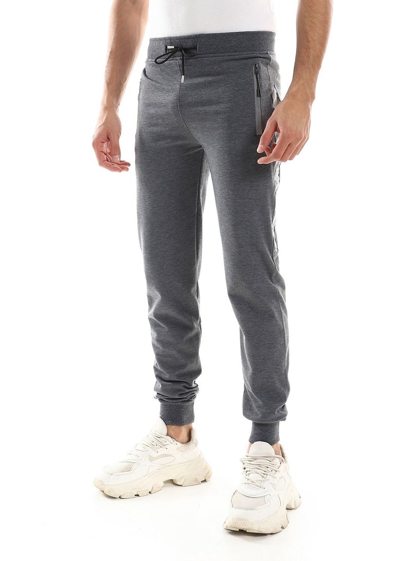 Caesar Detailed Casual Sweatpants With Zipper Pockets And Silver Tape - Image 2