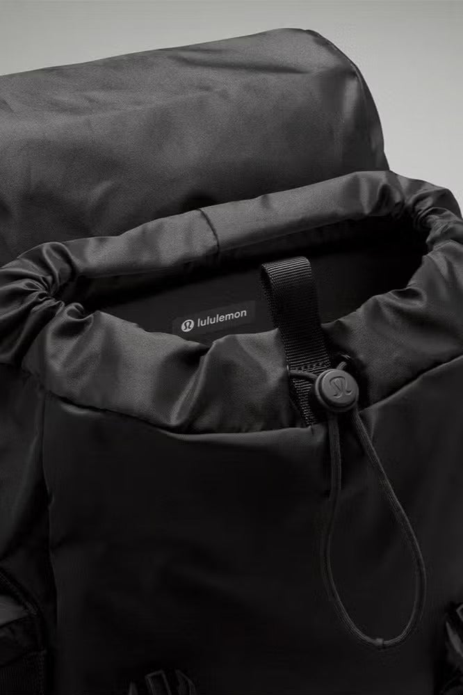 لولوليمون حقيبة **Wunderlust** الظهرية سعة **14 لتر** (سعة كبيرة جدًا) - Image 2